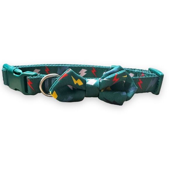 Top Paw Lightning Bolt Bow Dog Collar Size Large Green Adjustable D Ring - Picture 2 of 4